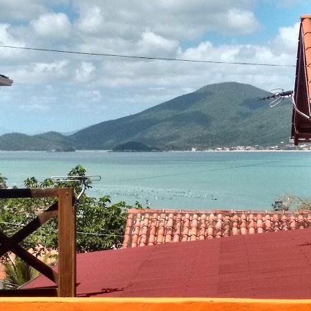 Sossego à 140 m da praia com vista para o mar na Armação da Piedade Governador Celso Ramos Esterno foto